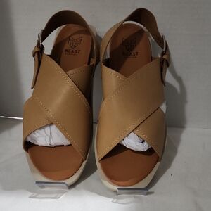 BEAST FASHION Women's Tan Cross-Strap Sandals